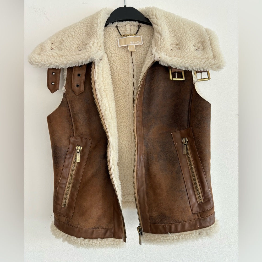 Michael Kors Womens Sherpa Lined Faux Suede High Neck Zip Up Vest, size M.